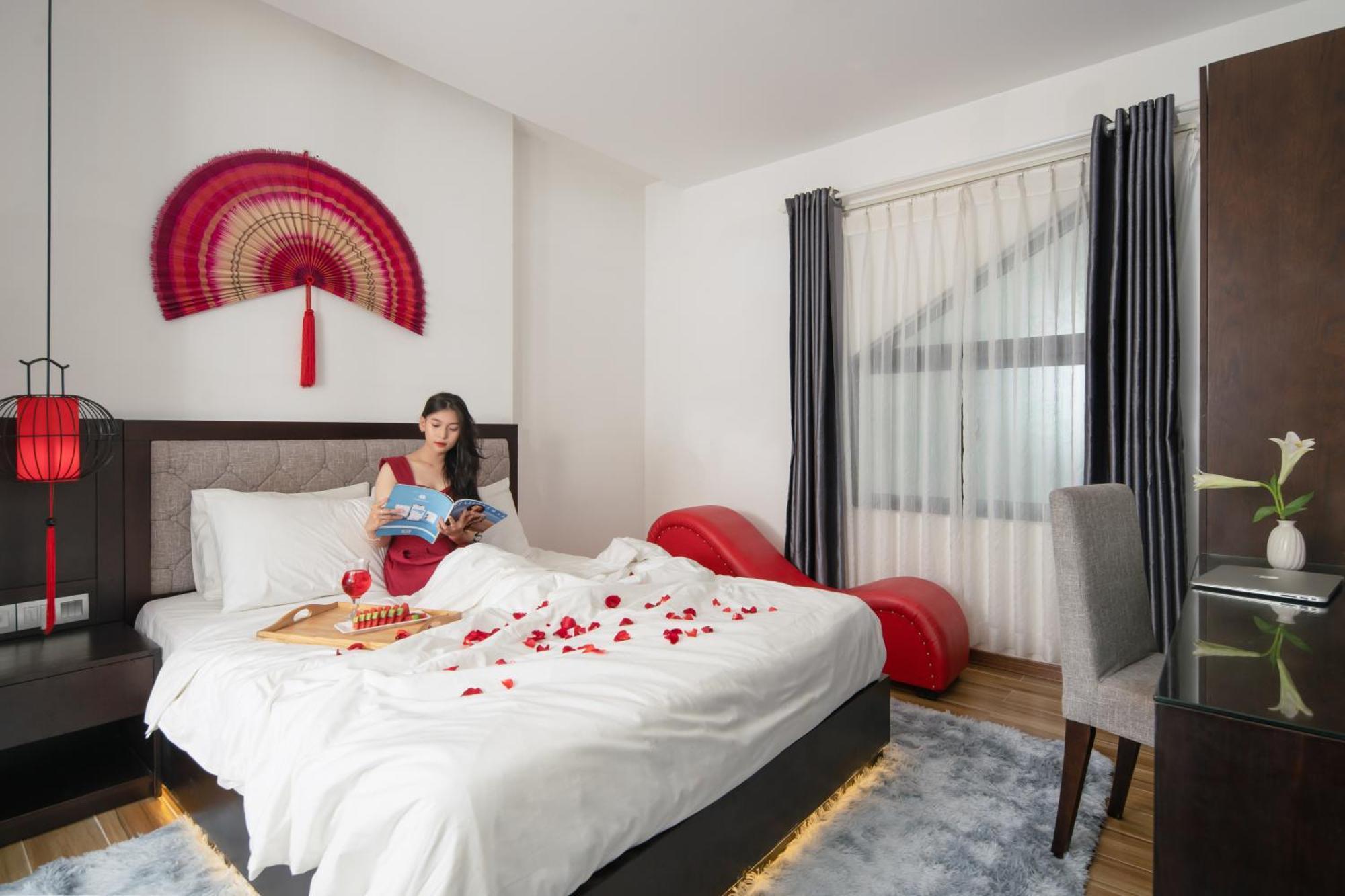 Flower Hotel 4*