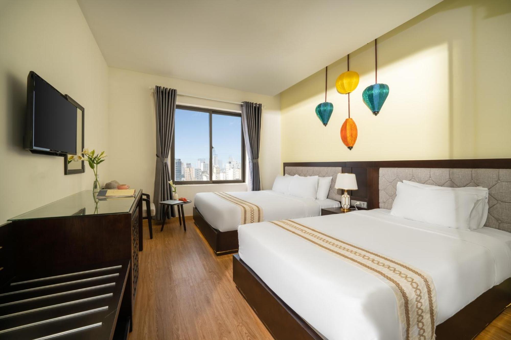 Flower Hotel
