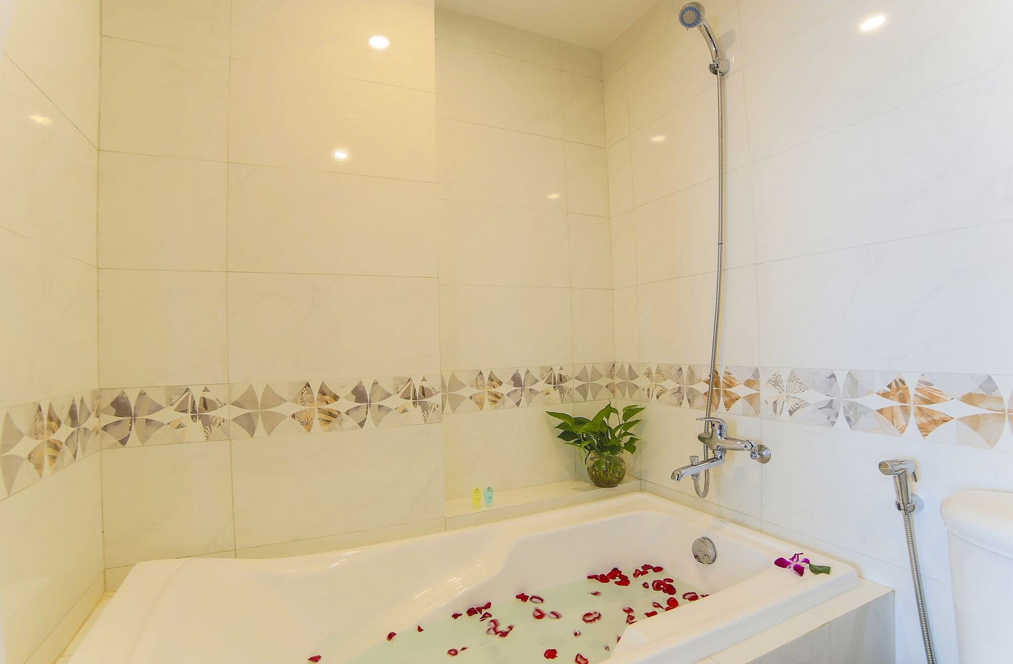 Flower Hotel 4*